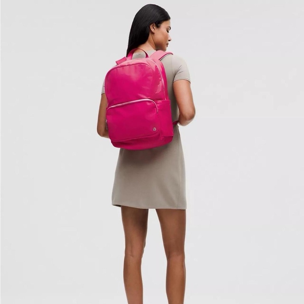 Lululemon Everywhere Backpack 22L Metal Hardware- RBCO/SHOK/SLVR - Picture 7 of 9